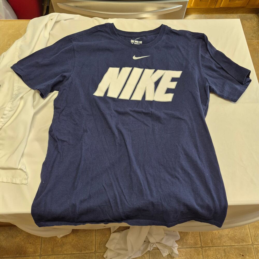 Nike The Nike Tee Mens Large Navy Blue Big Logo Athletic Cut Graphic T Shirt